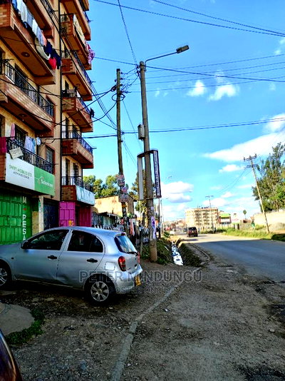 Furnished 1bdrm Block of Flats in Donholm for Sale - Image 5