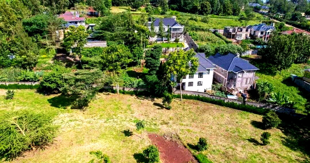 125-Acre Garden Estate with Parking