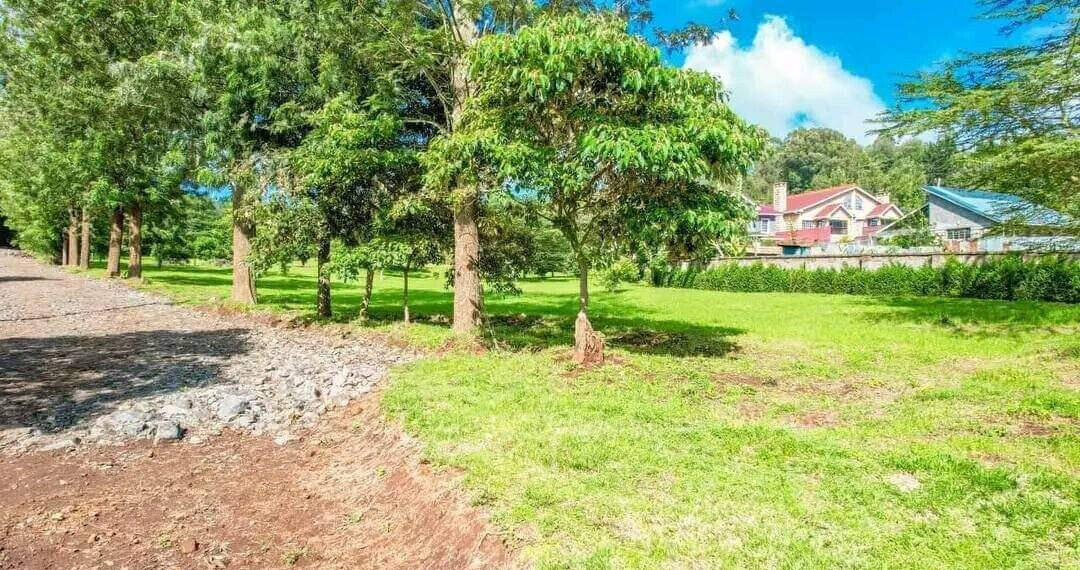 125-Acre Garden Estate with Parking