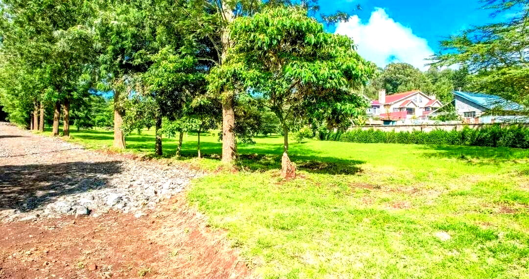 125-Acre Garden Estate with Parking