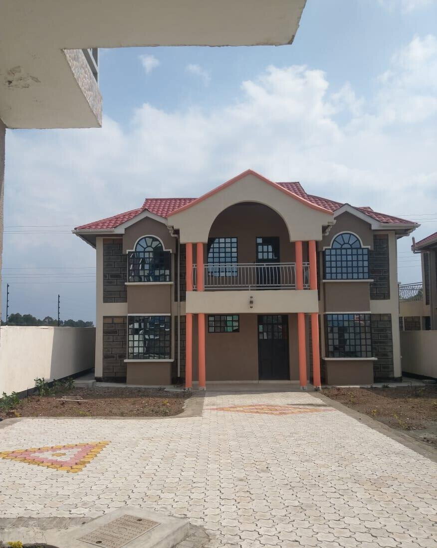 Gated 4BR En-Suite Townhouse with Generator - Lanet, Nakuru