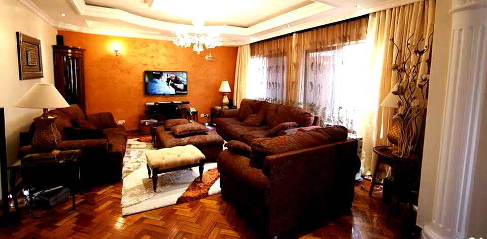Cape Dutch 3BR Townhouse with DSQ & Solar - Athi River