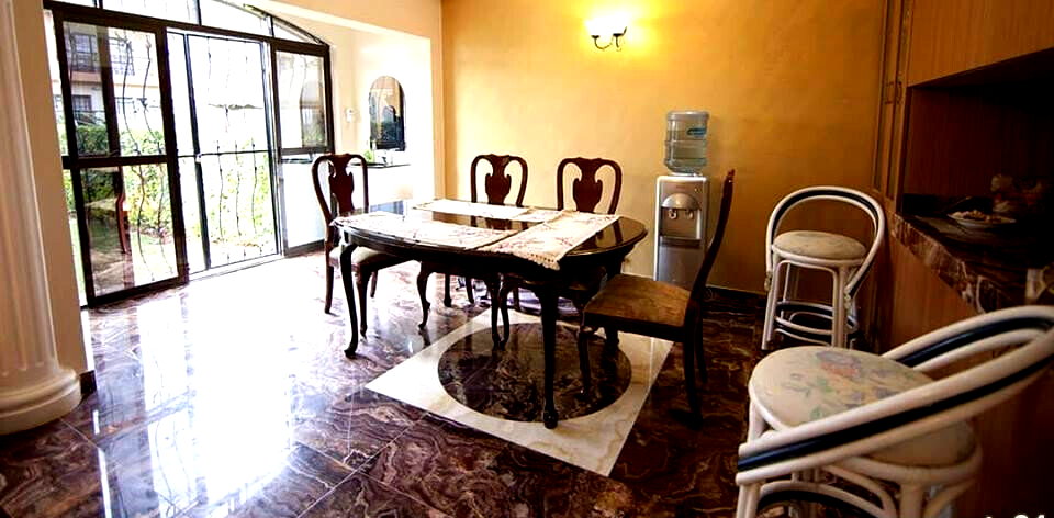 Cape Dutch 3BR Townhouse with DSQ & Solar - Athi River