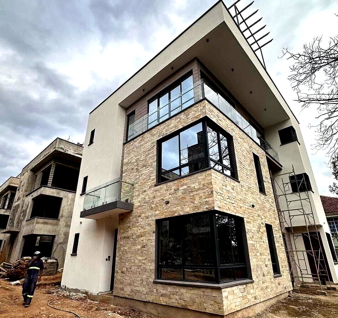 4-Ensuite Townhouse with DSQ & Beko Fittings - Valley Arcade