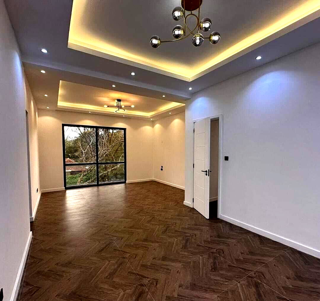 4-Ensuite Townhouse with DSQ & Beko Fittings - Valley Arcade