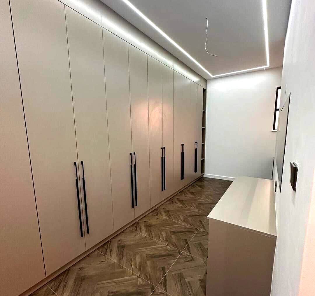 4-Ensuite Townhouse with DSQ & Beko Fittings - Valley Arcade