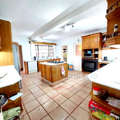 4bdrm Mansion in Runda for sale - Image 5