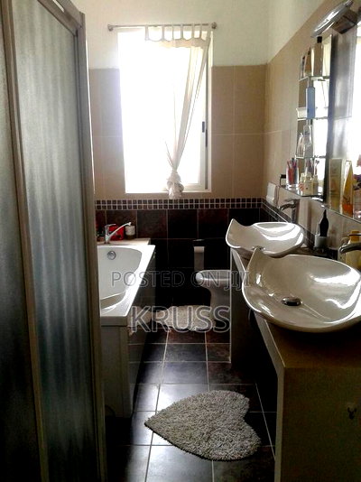 3bdrm Apartment in Nyali Mkomani for sale - Image 3