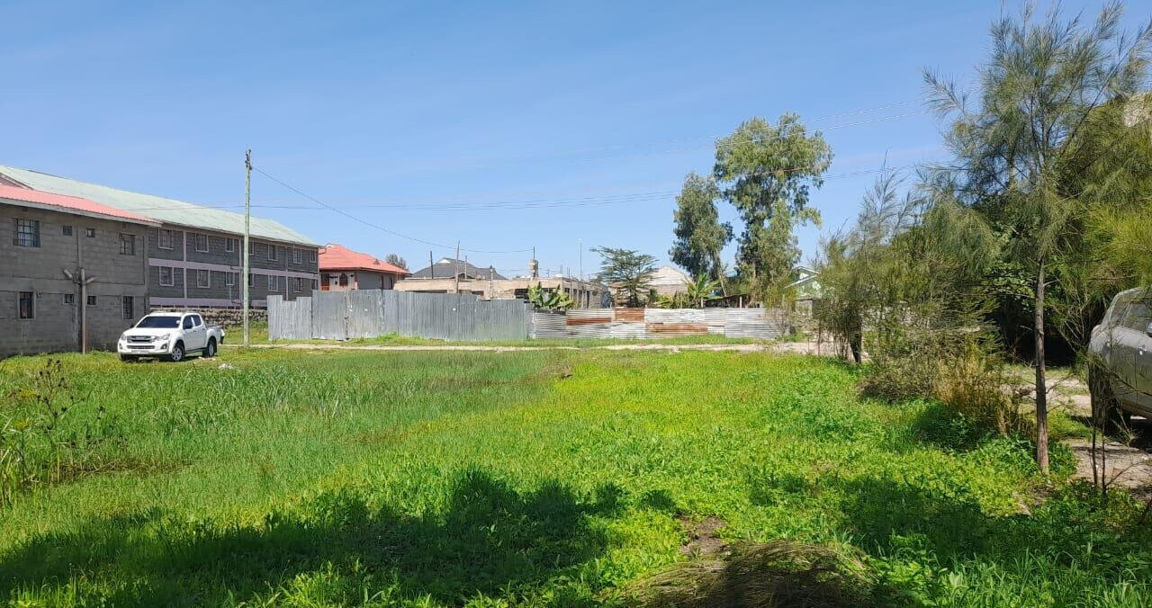 50x100 Plot Under 7.5M