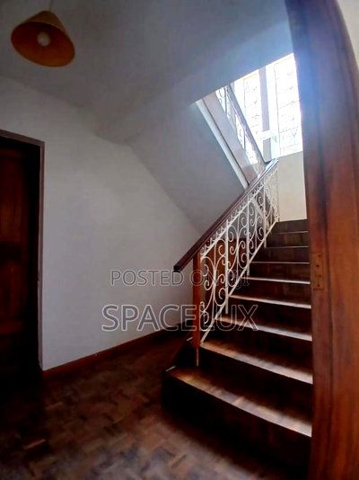 Breath Taking Office - Image 2