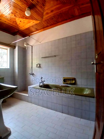 Breath Taking Office - Image 12