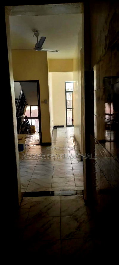 2bdrm Apartment in Majengo for sale - Image 7