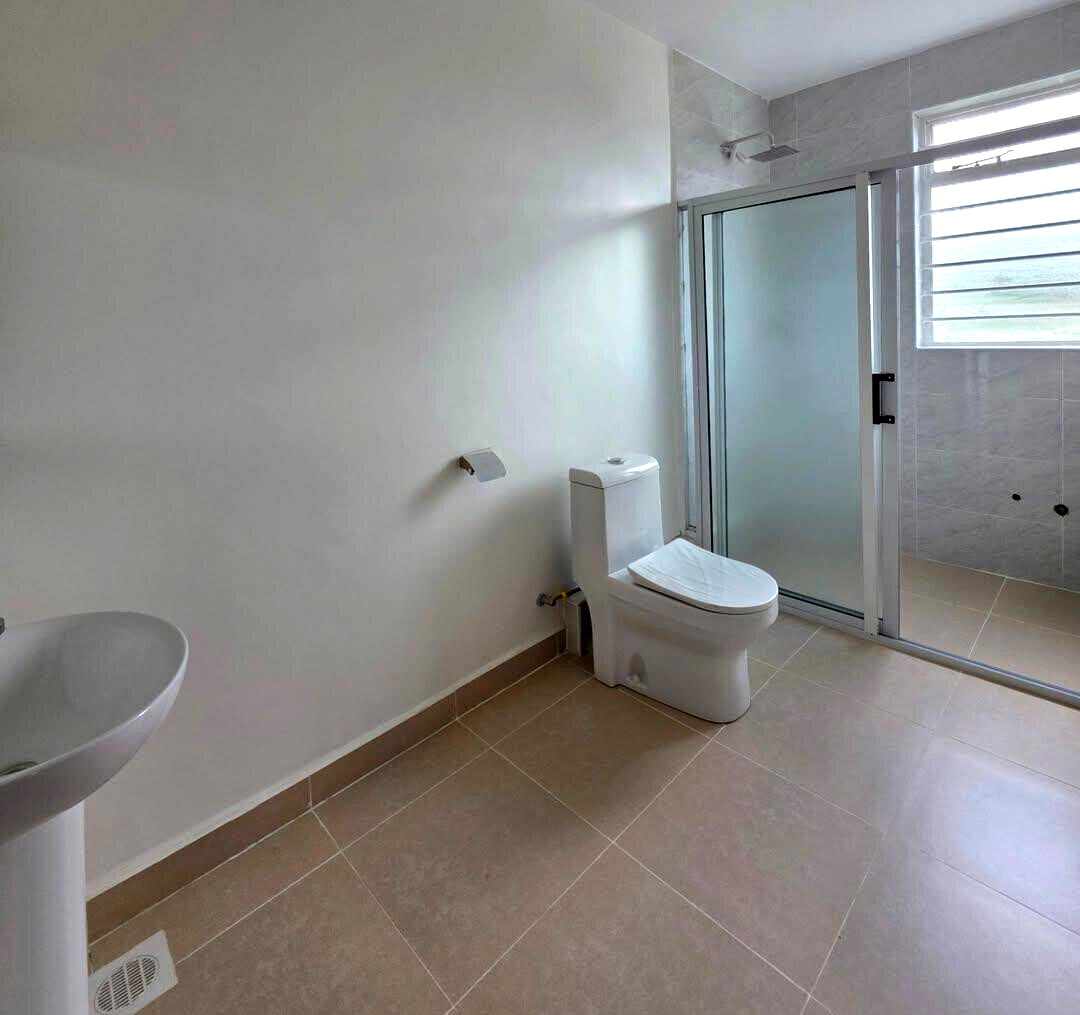4BR All-Ensuite Townhouse with Rooftop Terrace - Thika
