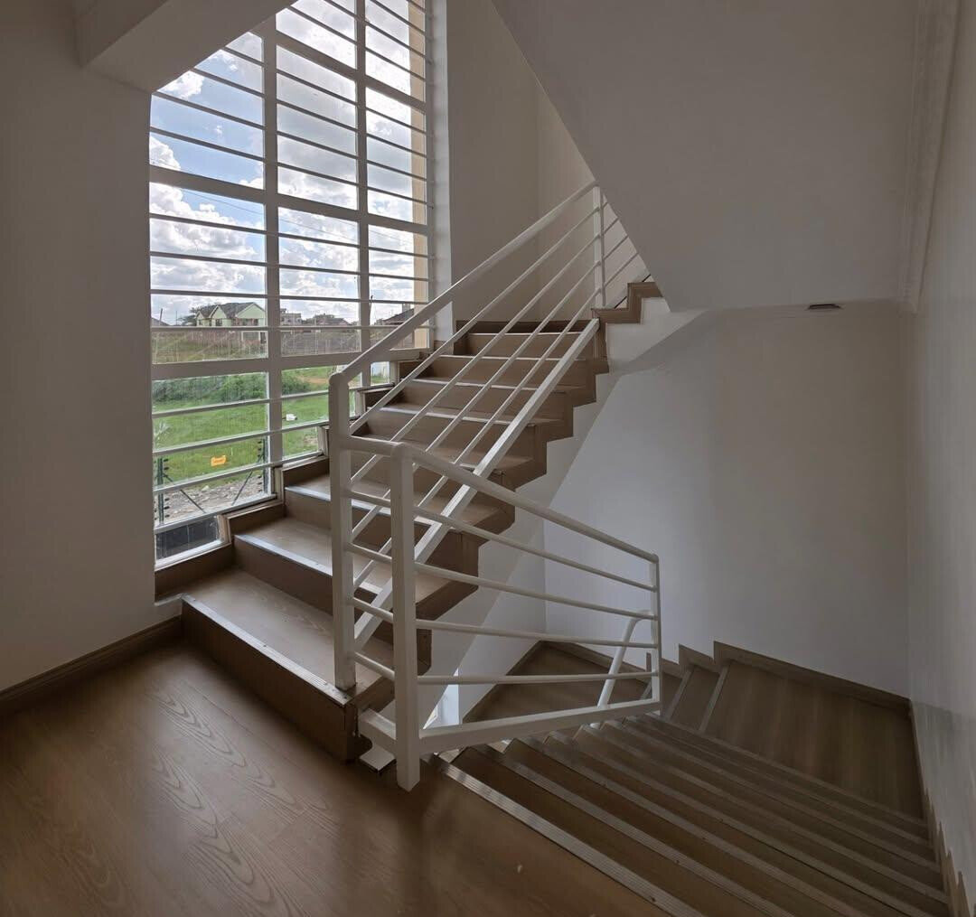 4BR All-Ensuite Townhouse with Rooftop Terrace - Thika