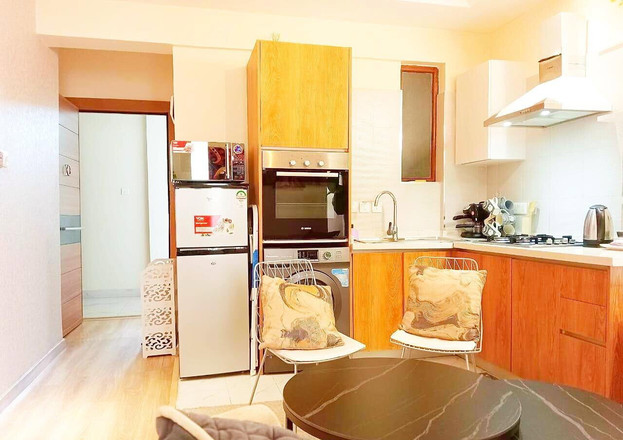 2nd Floor 1BR with Heated Pool & Gym - Kileleshwa