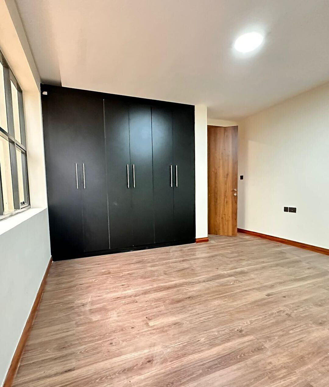 5-Ensuite Townhouse with DSQ & Landscaped Garden - Lavington