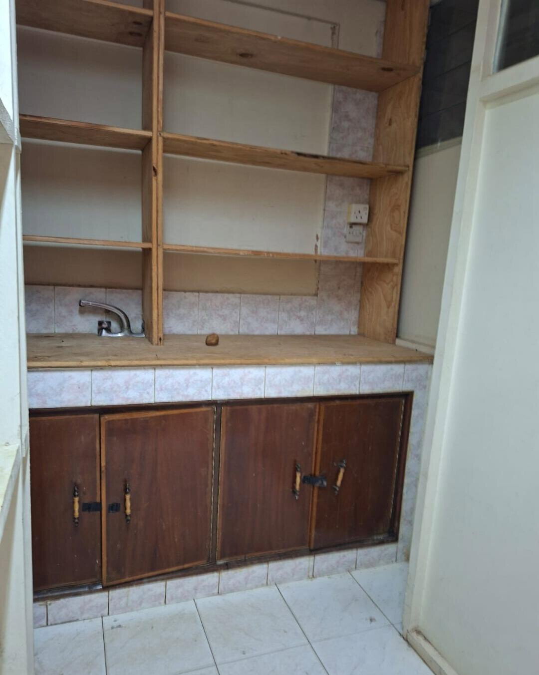 8-Room Office on Half-Acre in Gigiri's Diplomatic Zone