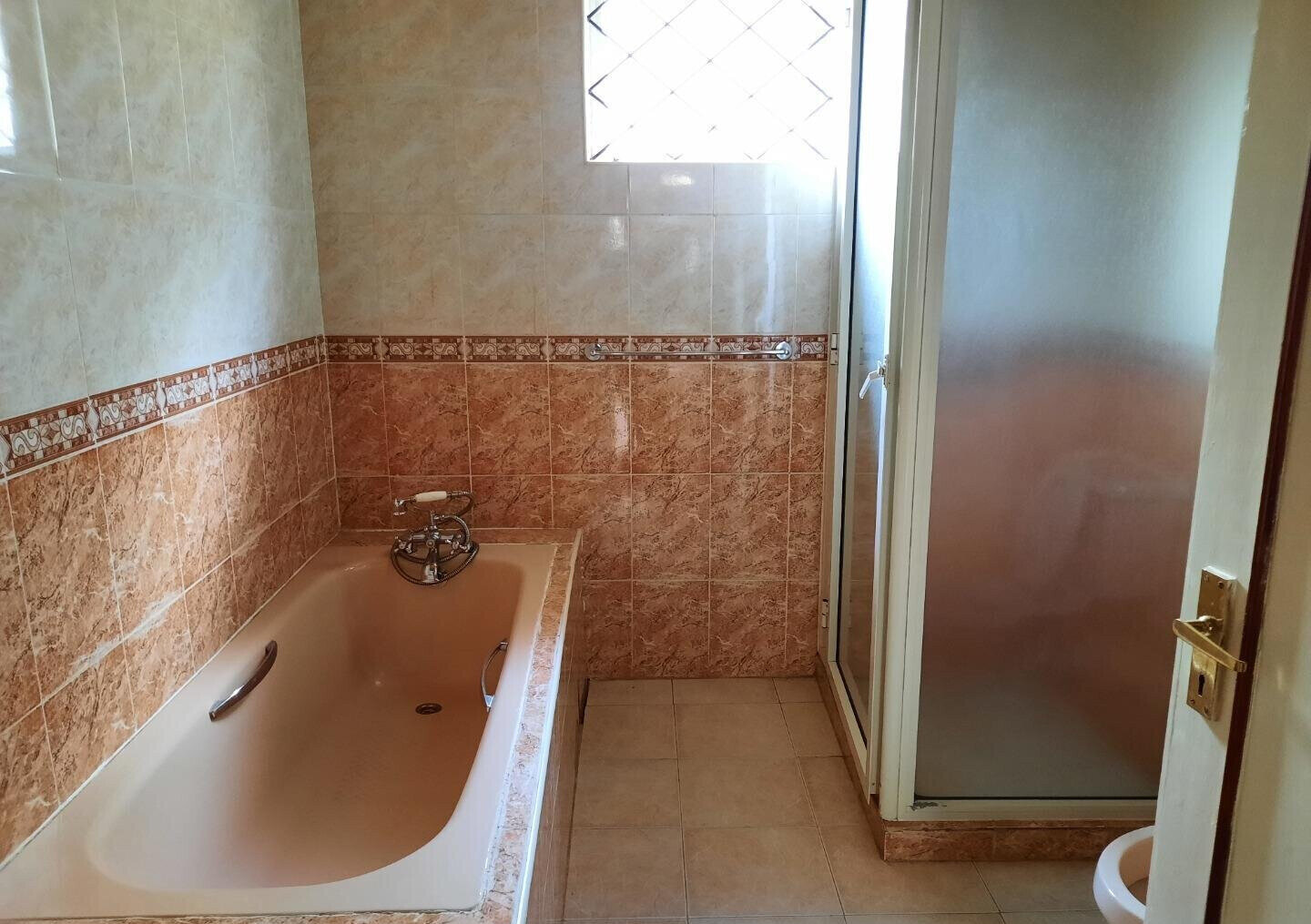 4BR All-Ensuite Townhouse with Generator & Solar - Kileleshwa