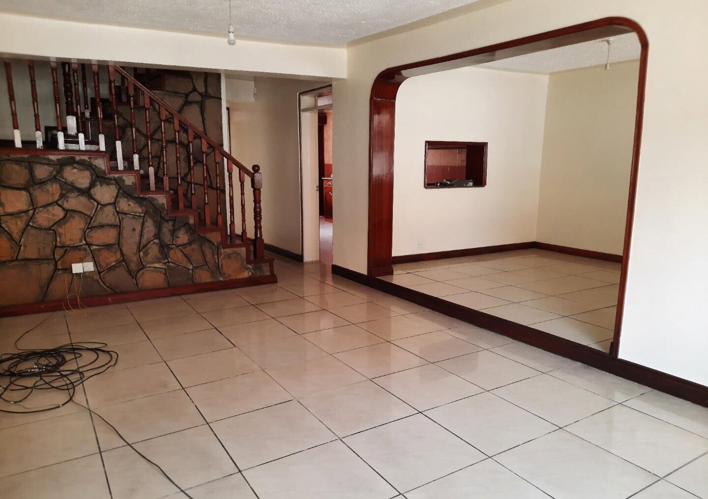 4BR All-Ensuite Townhouse with Generator & Solar - Kileleshwa