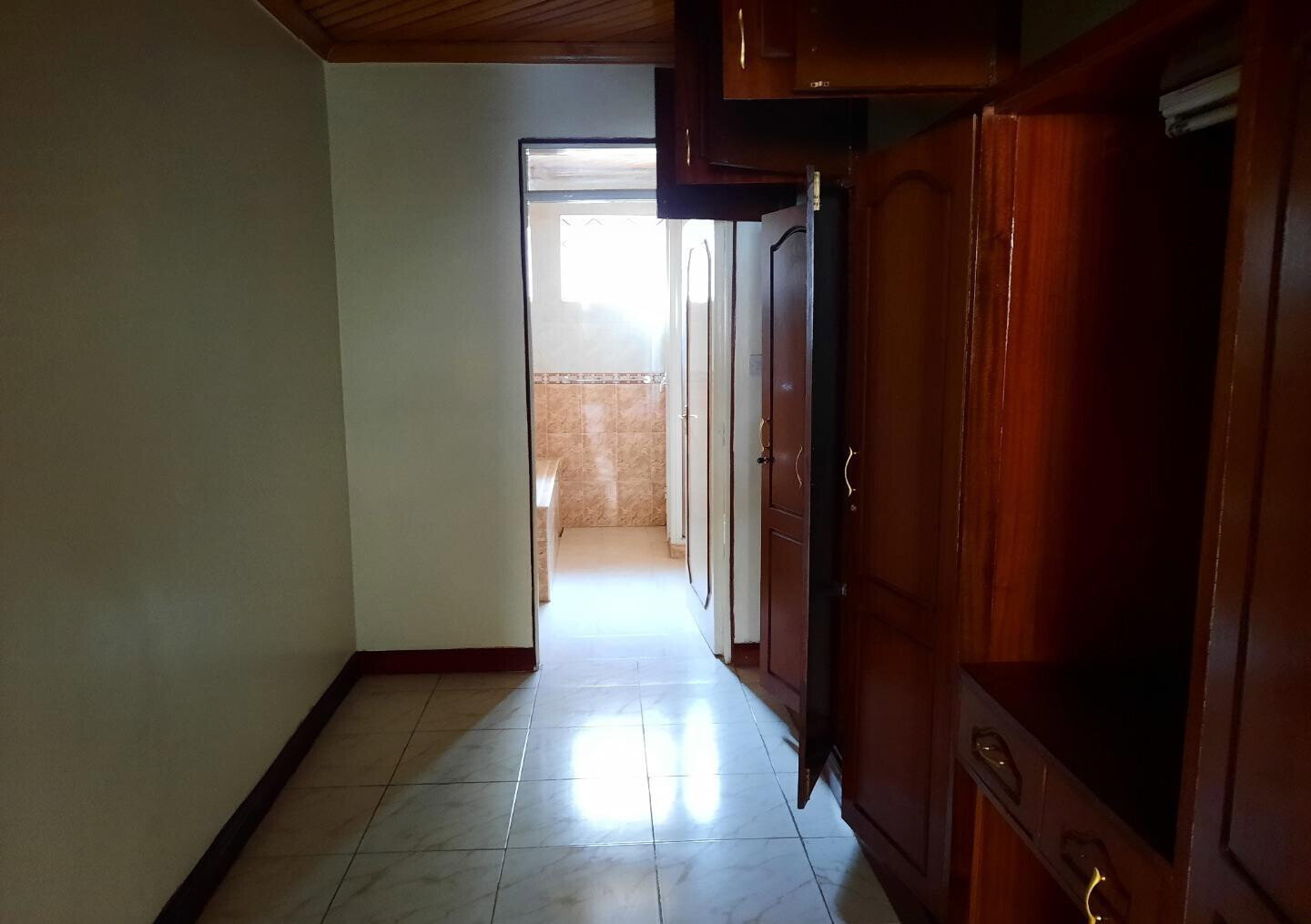 4BR All-Ensuite Townhouse with Generator & Solar - Kileleshwa