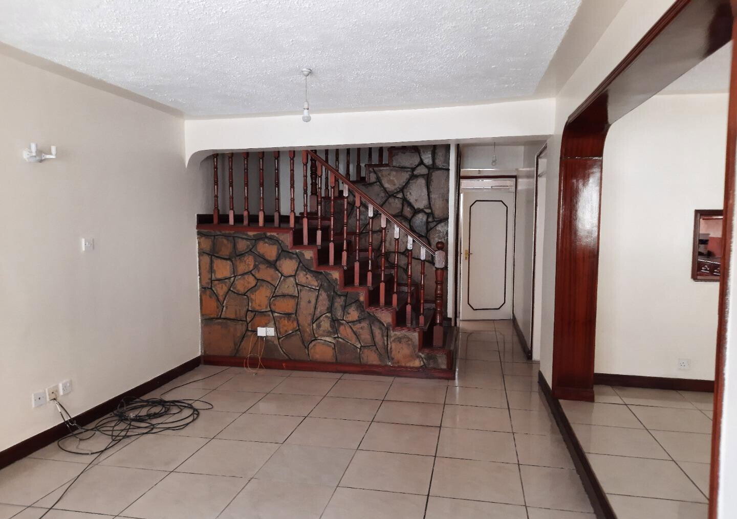 4BR All-Ensuite Townhouse with Generator & Solar - Kileleshwa