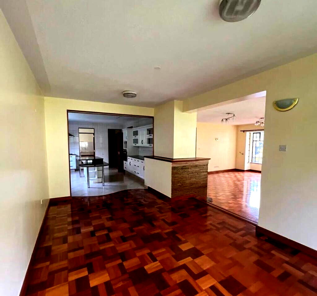 5-Ensuite Townhouse with Study & Inverter - Lavington Gated Community