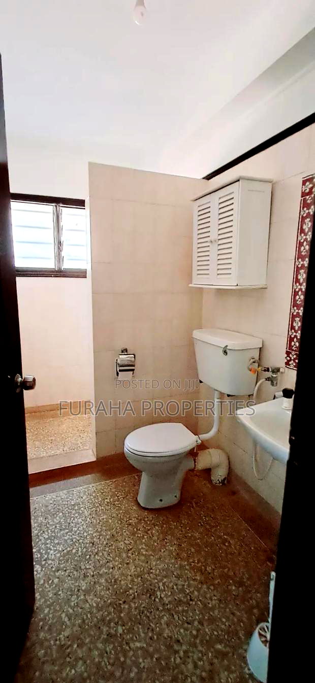 10bdrm Mansion in Nyali for rent