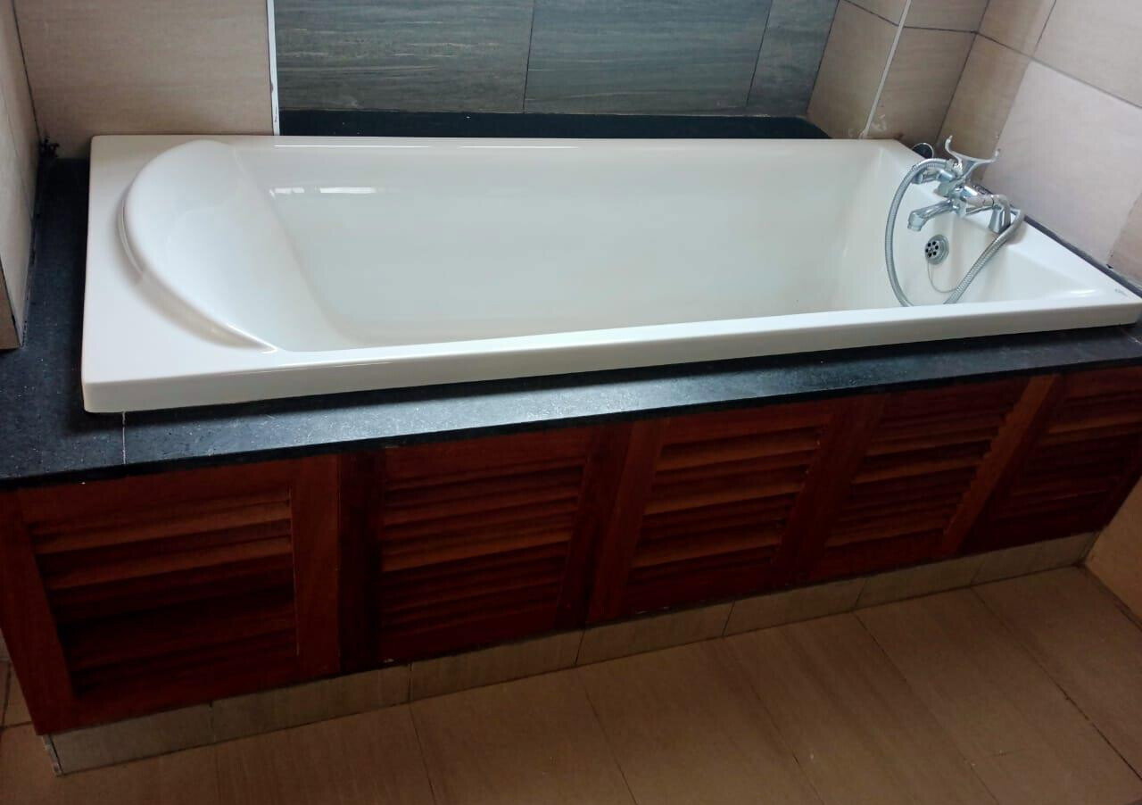 Newly Built 5-Ensuite Townhouse with Jacuzzi & Study - Lavington