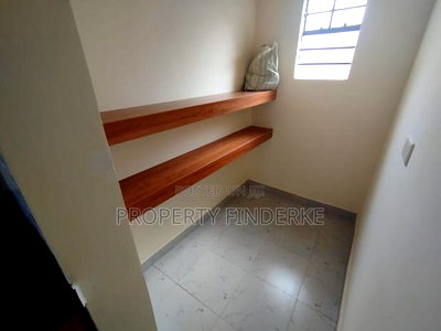 3bdrm Bungalow in Nkoroi for sale - Image 6