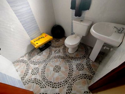 3bdrm Bungalow in Nkoroi for sale - Image 3