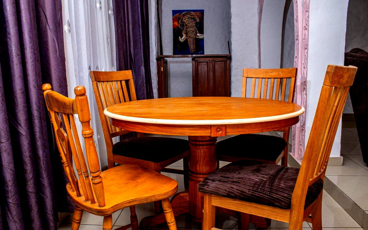2BR Tudor Creekside Apartment with Smart TV & DSTV - Nyali