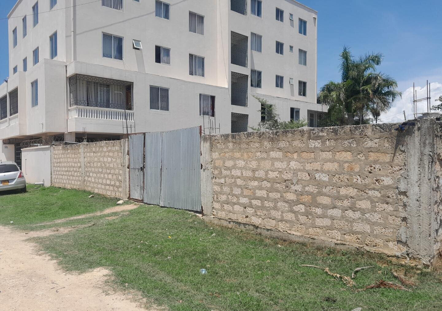 50x100 Plot in Utange