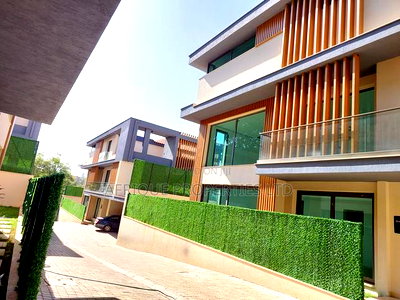 5bdrm Villa in Lavington for sale - Image 13