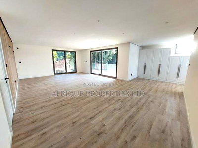 5bdrm Villa in Lavington for sale - Image 14