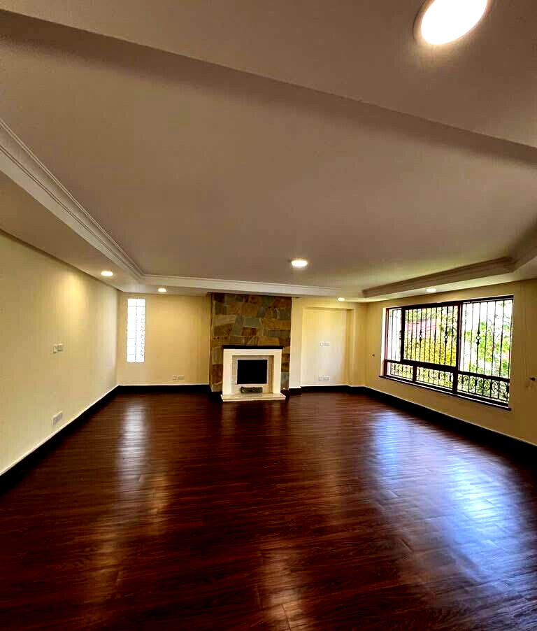 5-Ensuite Villa with Private Pool in 15-Home Gated Estate - Spring Valley