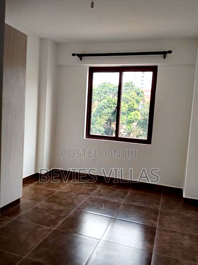 4bdrm Apartment in Parklands for rent - Image 1