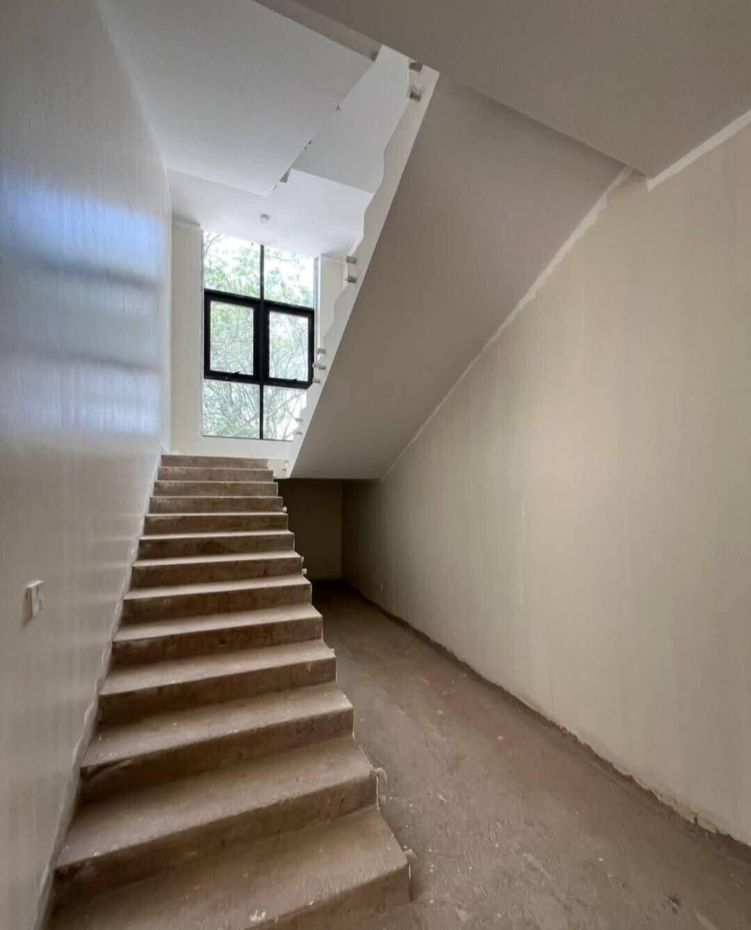 6-Ensuite Villa with 2 DSQs & Home Office - Lavington