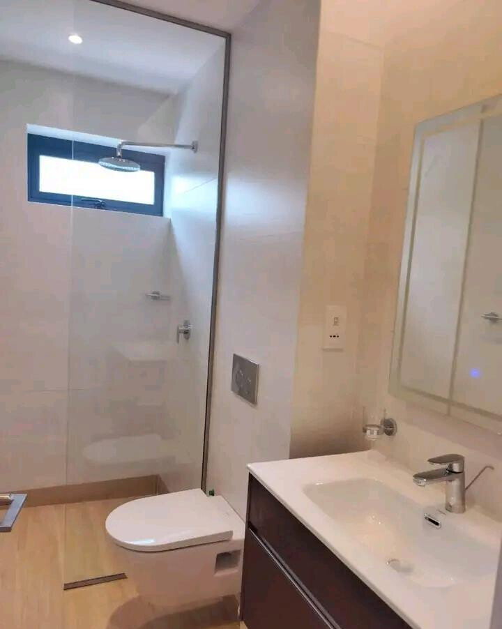 Brand-New 4BR All-Ensuite Townhouse with DSQ – Kyuna