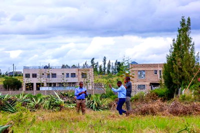 Genuine Katani Plots Near Tarmac Ww^ - Image 1