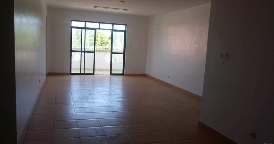 3BR All-Ensuite Apartment with Elevator & 24-Hour Security - Nyali