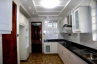 4bdrm House in Kamakis for sale - Image 4