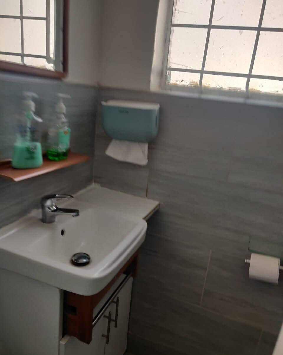 4BR Maisonette with 2 Guest Studios in Gated 32-Home Estate - Kileleshwa