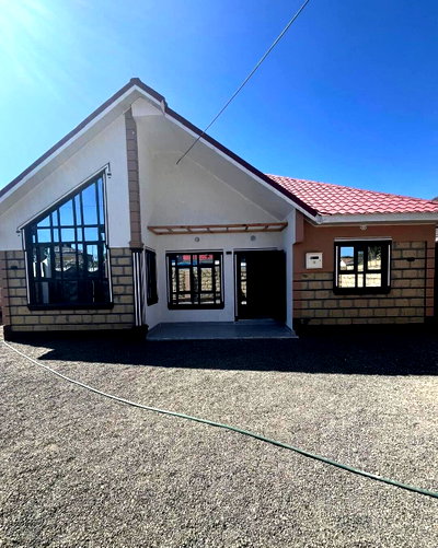 4BR All En-Suite Townhouse with Secure Parking - Kiserian