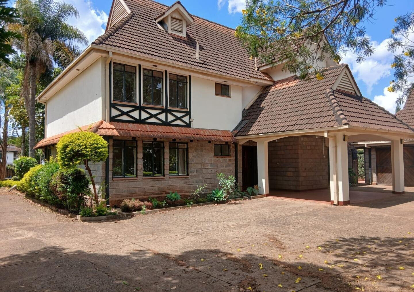50x100 Plot 5BR Garden Home