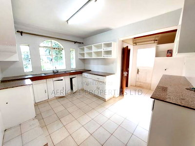 5bdrm Mansion in Kitisuru for rent - Image 6