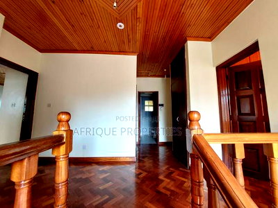 5bdrm Mansion in Kitisuru for rent - Image 15