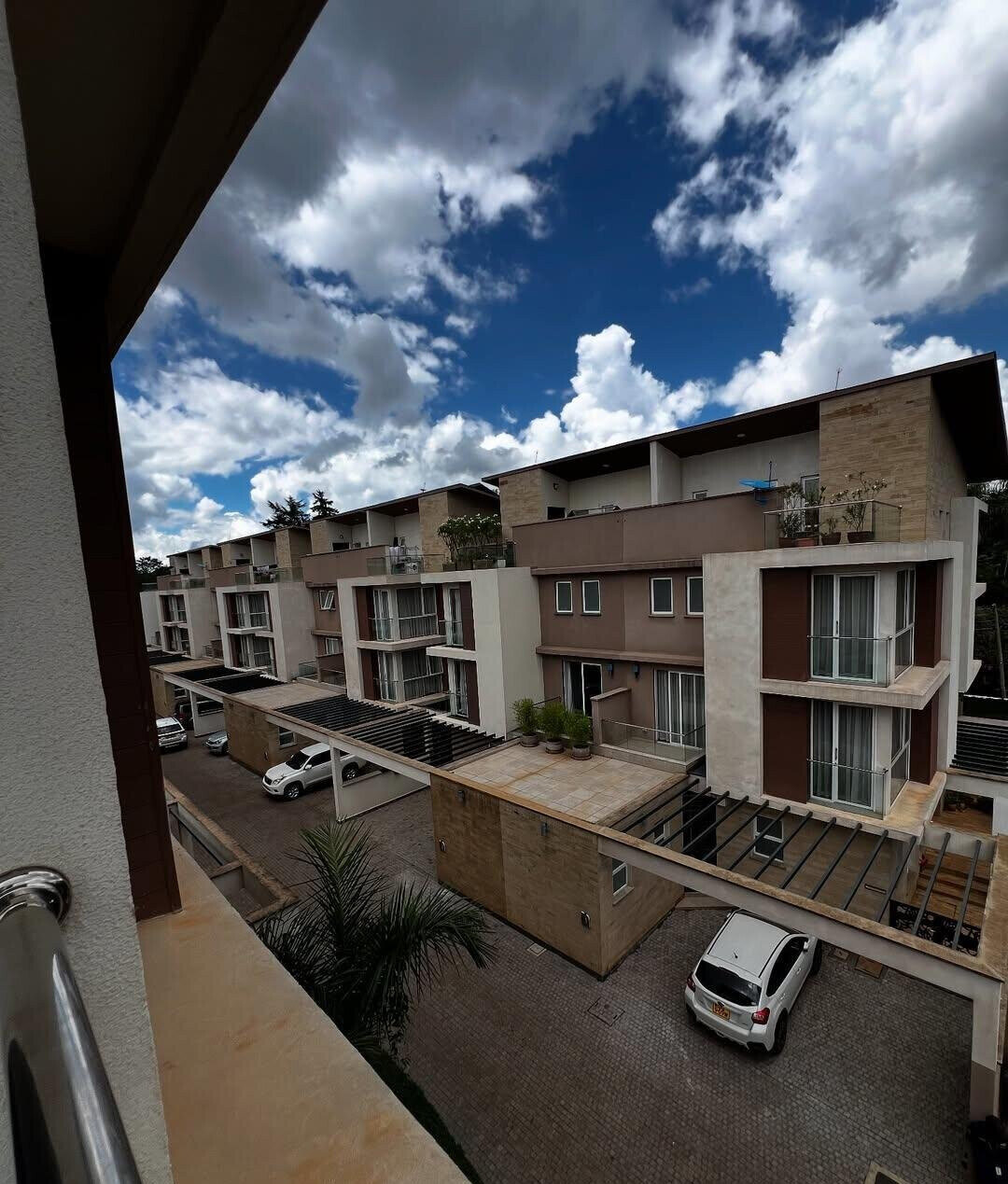 4-Ensuite Townhouse with DSQ & Shared Pool - Lavington