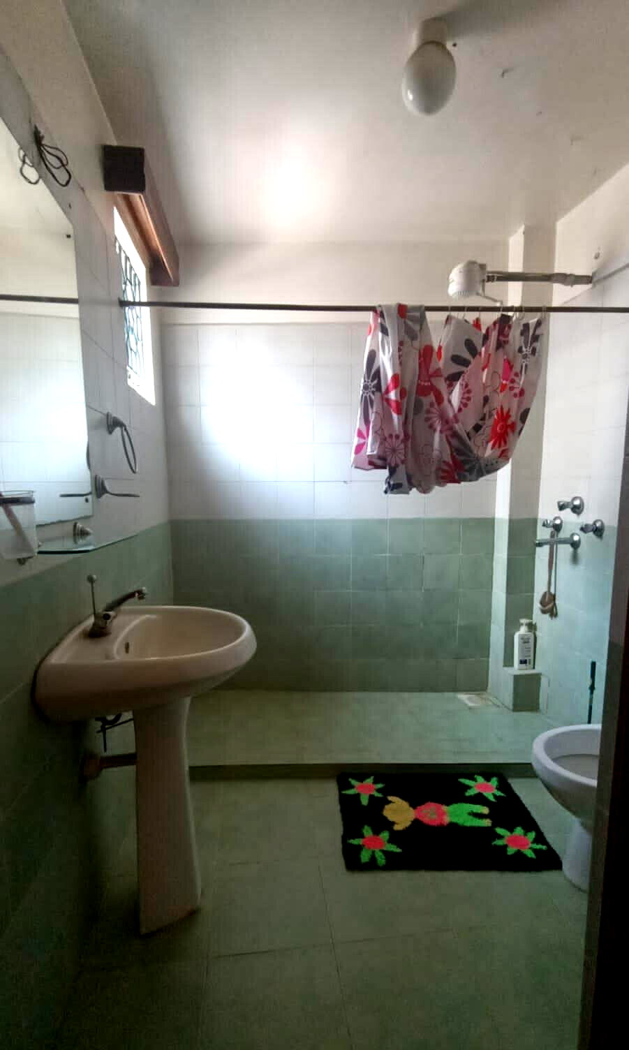 5-Ensuite Townhouse with Family Room & DSQ - Lavington Gated