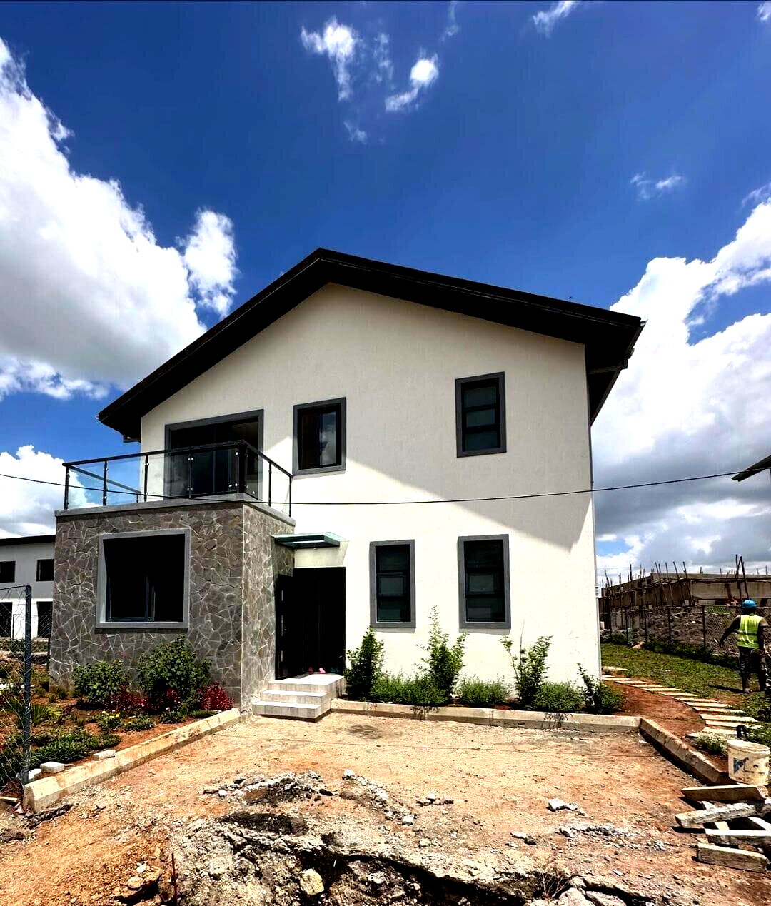 4BR All-Ensuite Townhouse with Clubhouse & Pool - Ongata Rongai