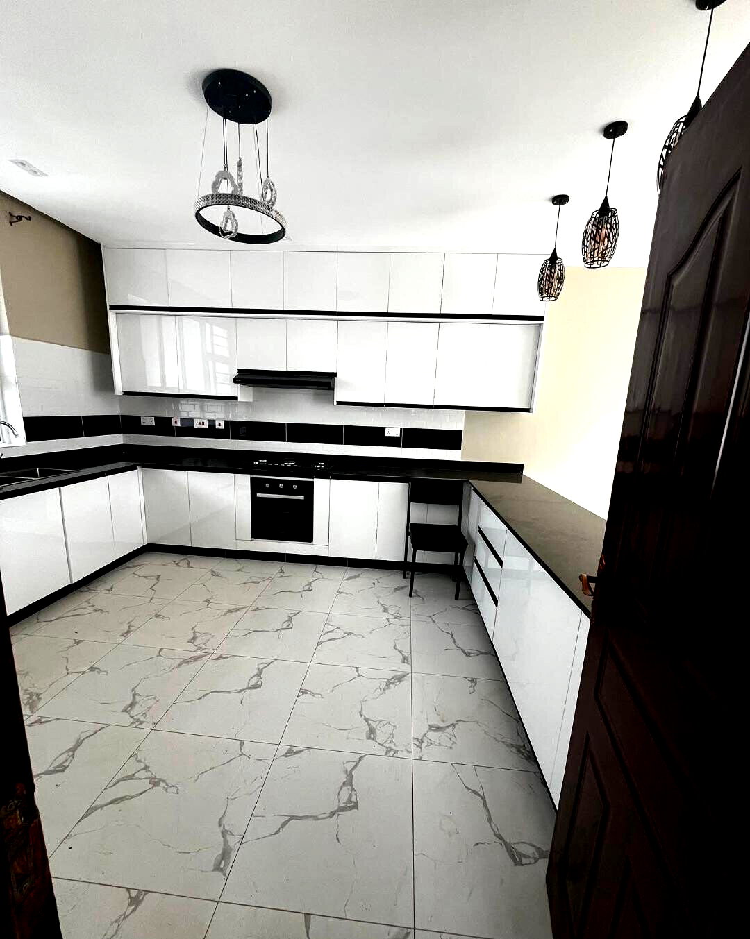 4BR All En-Suite Villa with Private SQ in Gated Community - Kiserian